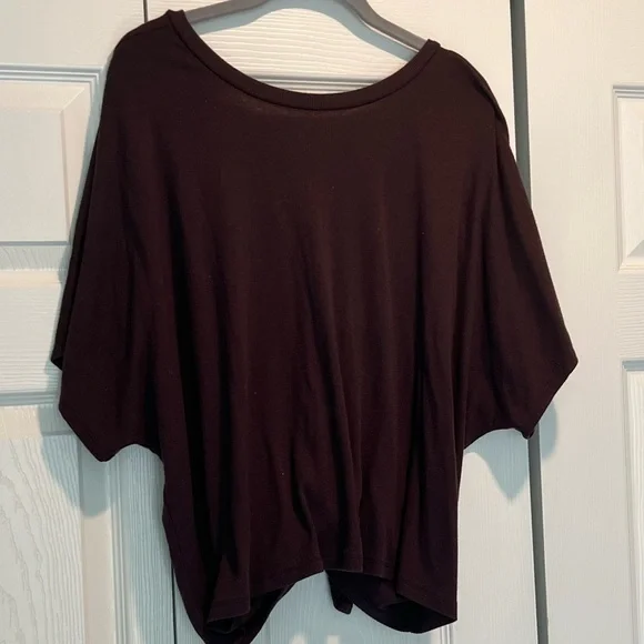 🍊Old Navy Maroon Athletic T-Shirt with Tie Back XL🍊 - Picture 1 of 8